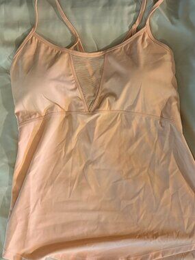 NWT Buffbunny Cycle Top